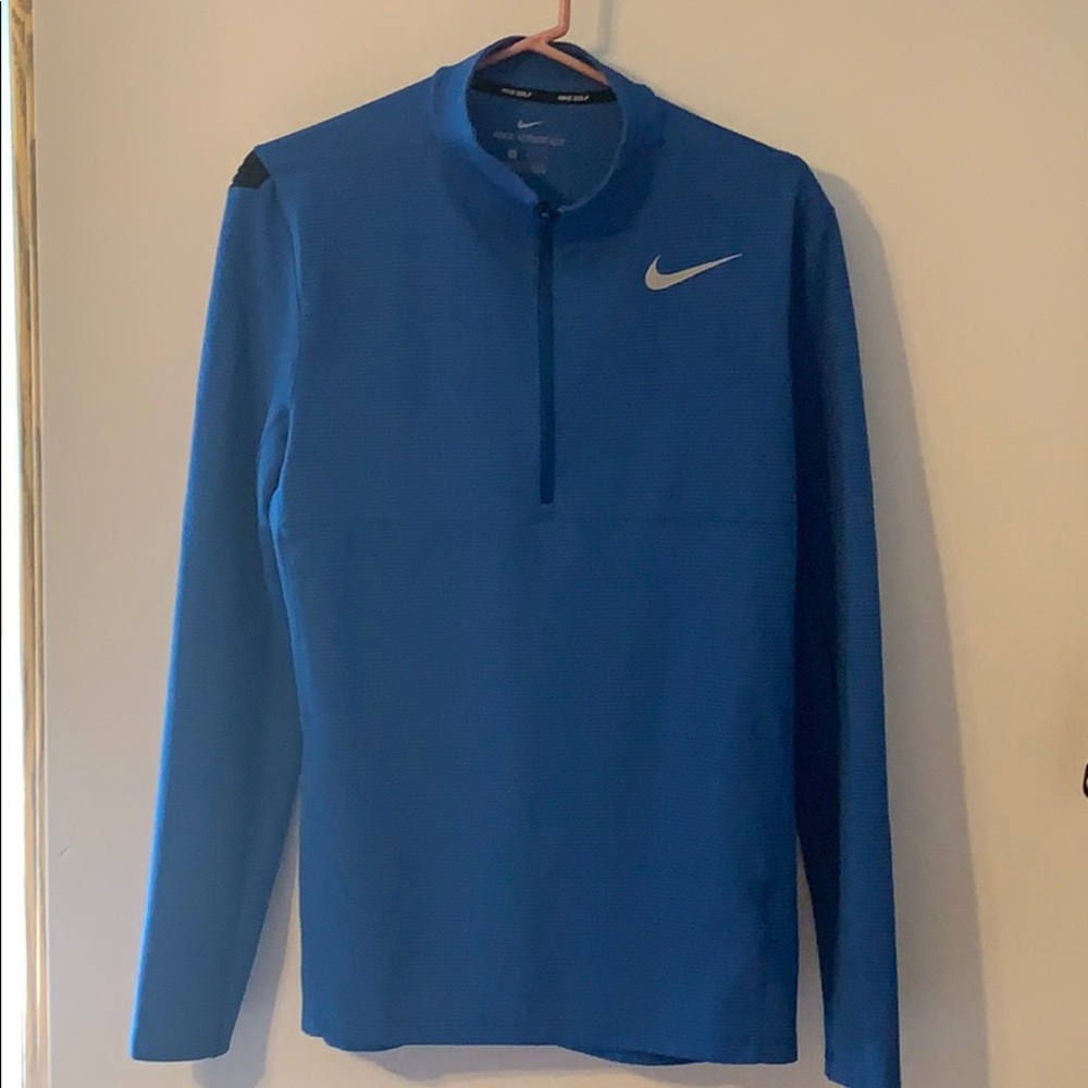 NWOT Nike golf half zip pullover.
